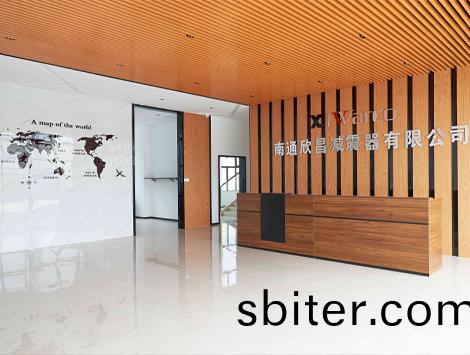 宽敞明亮的前台